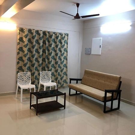 Nachiyar Suites Thiruvananthapuram Ngoại thất bức ảnh