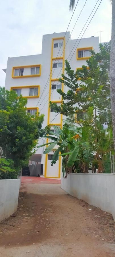 Nachiyar Suites Thiruvananthapuram Ngoại thất bức ảnh